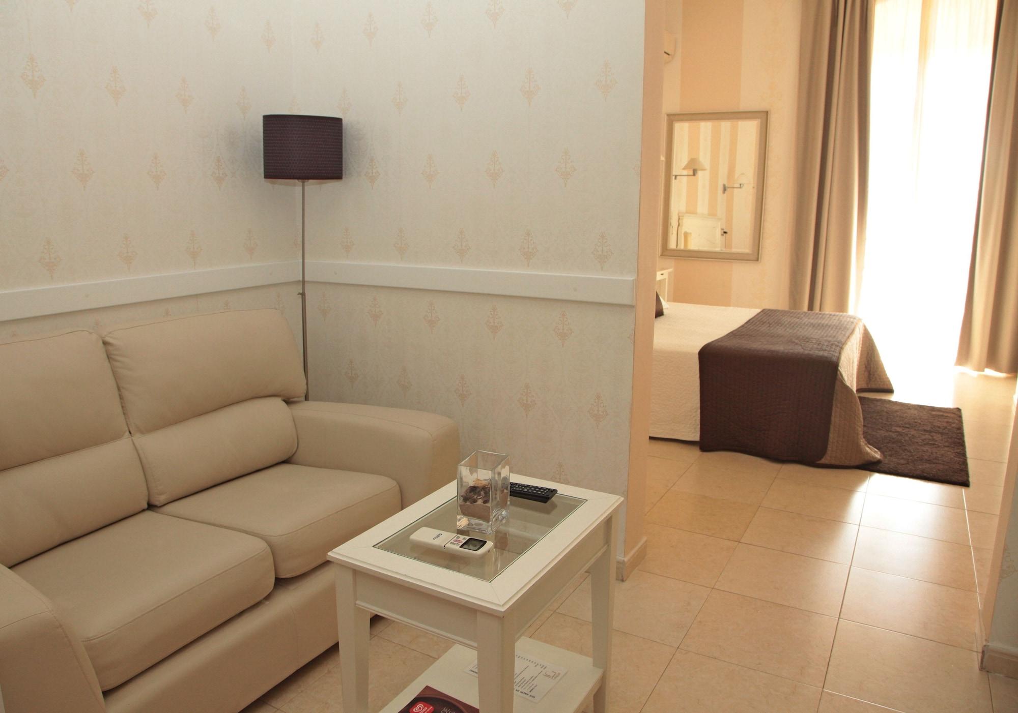 Convento Hotel *